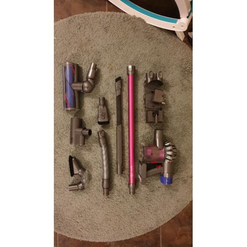 Dyson V6 Absolute + Accessories