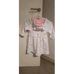 Girls white peppa pig dressing gown