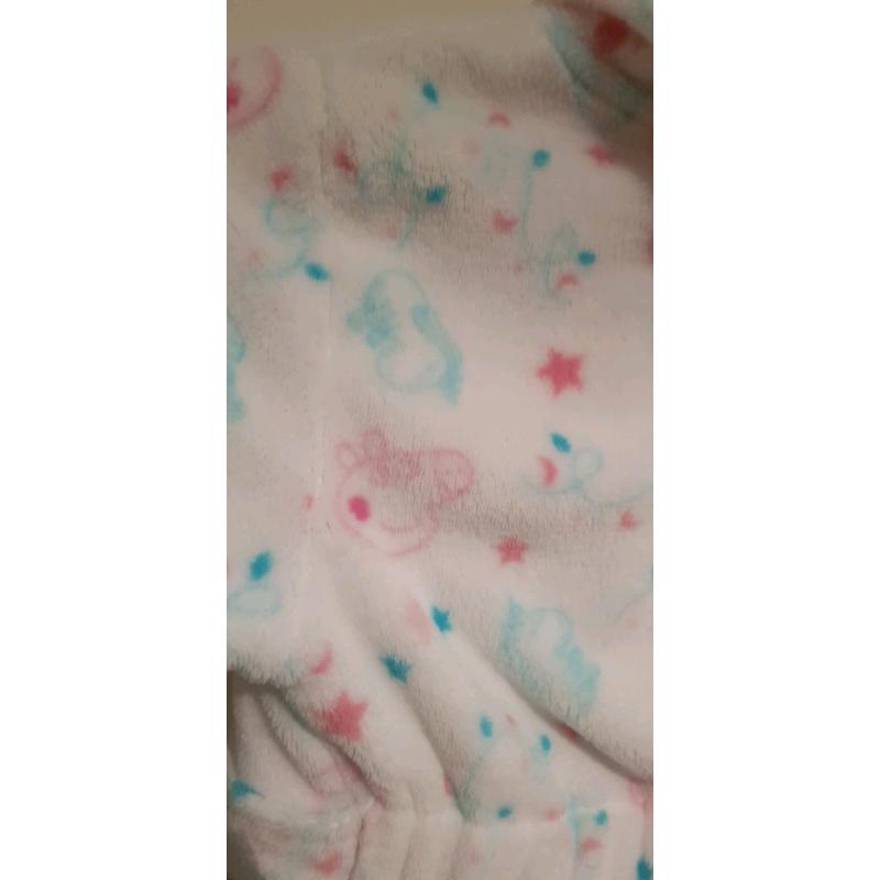 Girls white peppa pig dressing gown