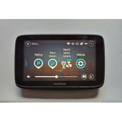 5" TomTom GO 5200 ADVANCED GPS Sat Nav Lifetime WORLD MAPS Sim Wi-Fi - RRP ?299 ( NO OFFERS, PLEASE)