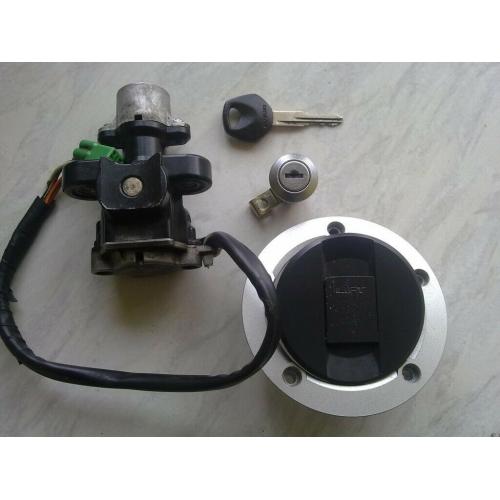 gsxr1000 k3 full lockset also fits sv650,1000 , matching set one key fits all