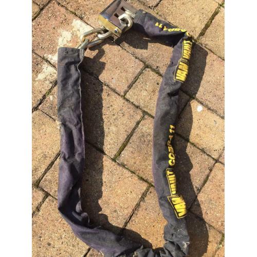 Motorbike chain and lock