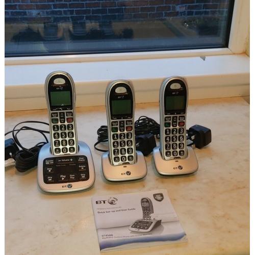 BT4500 Big Button Cordless phone w/ answer machine + 2 handsets and bases - good working condition
