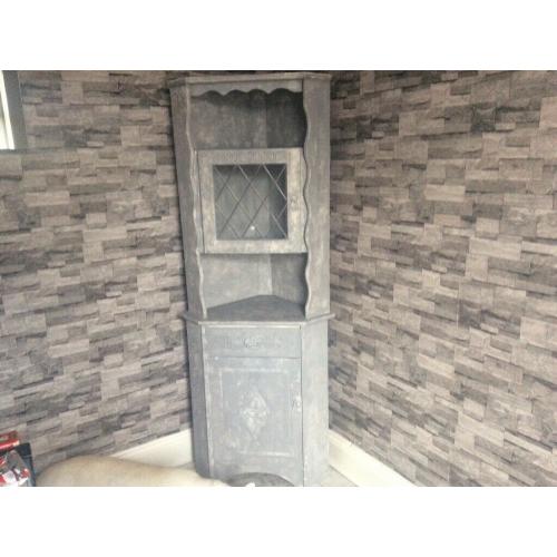 Up cycled corner unit