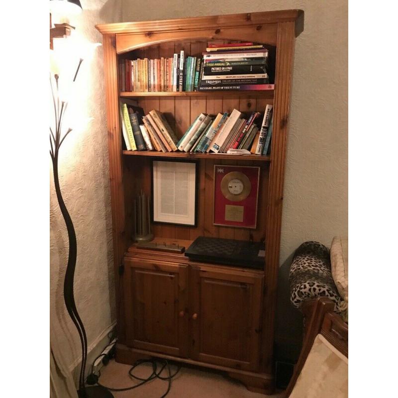 Ducal Pine Dresser