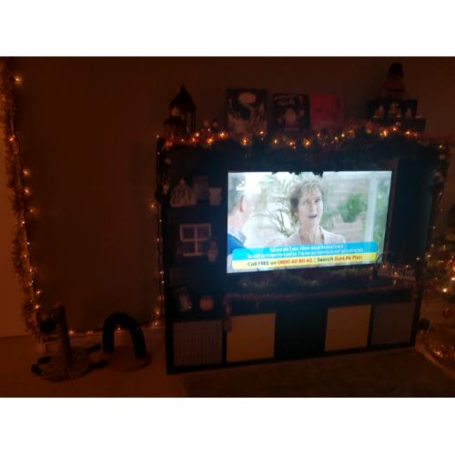 Tv unit