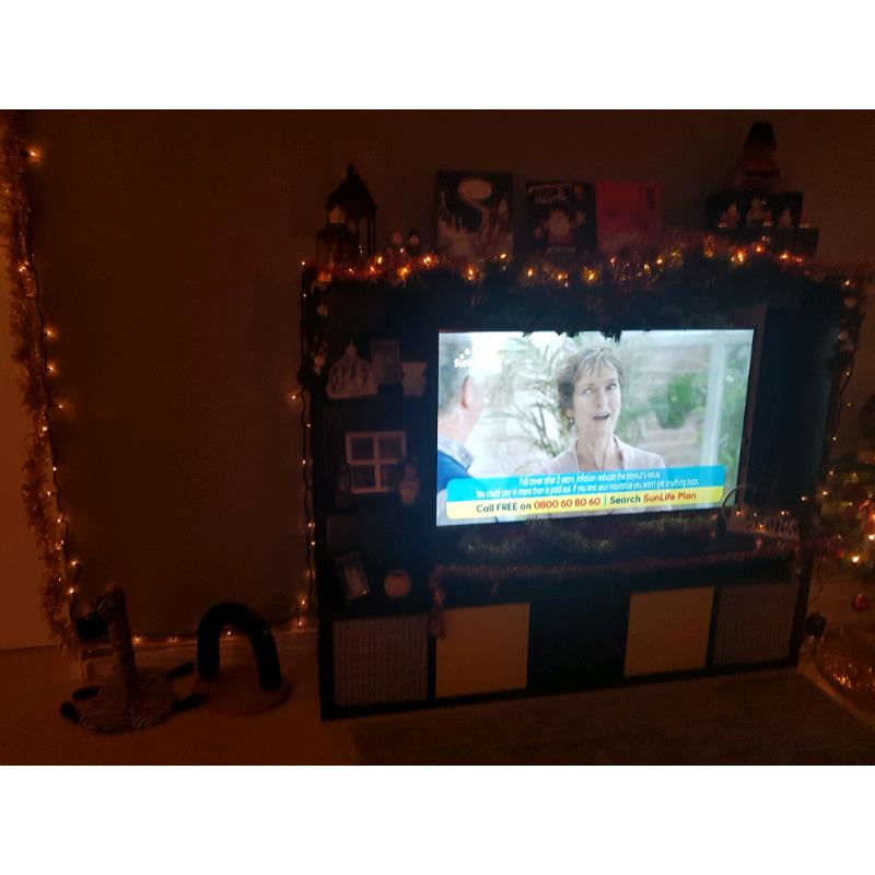Tv unit