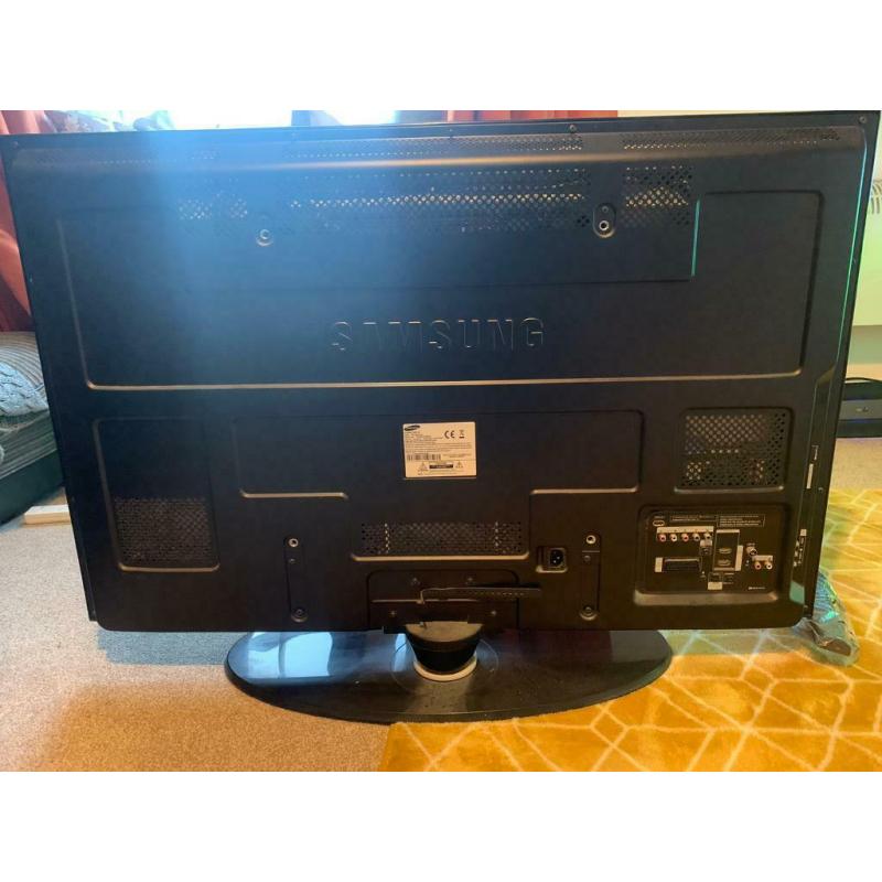 42 inch Samsung HD TV