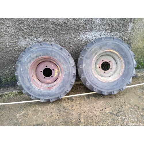 Dumper tyres