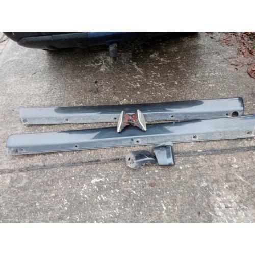 Mercedes ML W163 side skirt and front fog lights
