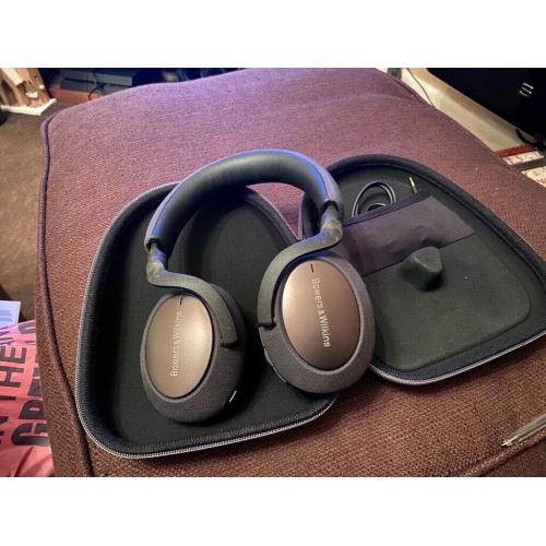 BOWERS & WILKINS PX7 BLUETOOTH HEADPHONES