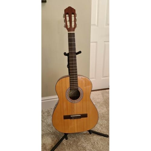 Jose Ferrer 3/4 child's guitar