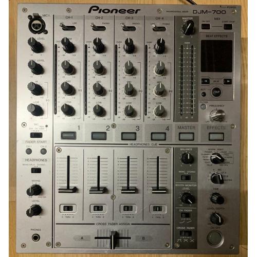 Pioneer DJM 700 DJM-700 DJM700 silver 4 channel professional DJ mixer mixing deck Dj equipment