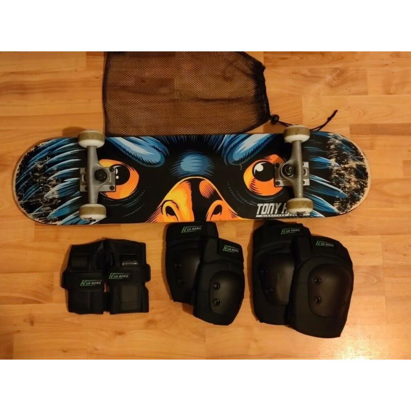 Complete Skateboard and protections