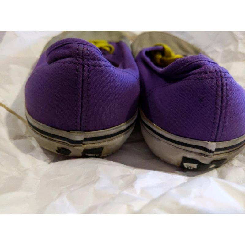 Used vans shoes size 9