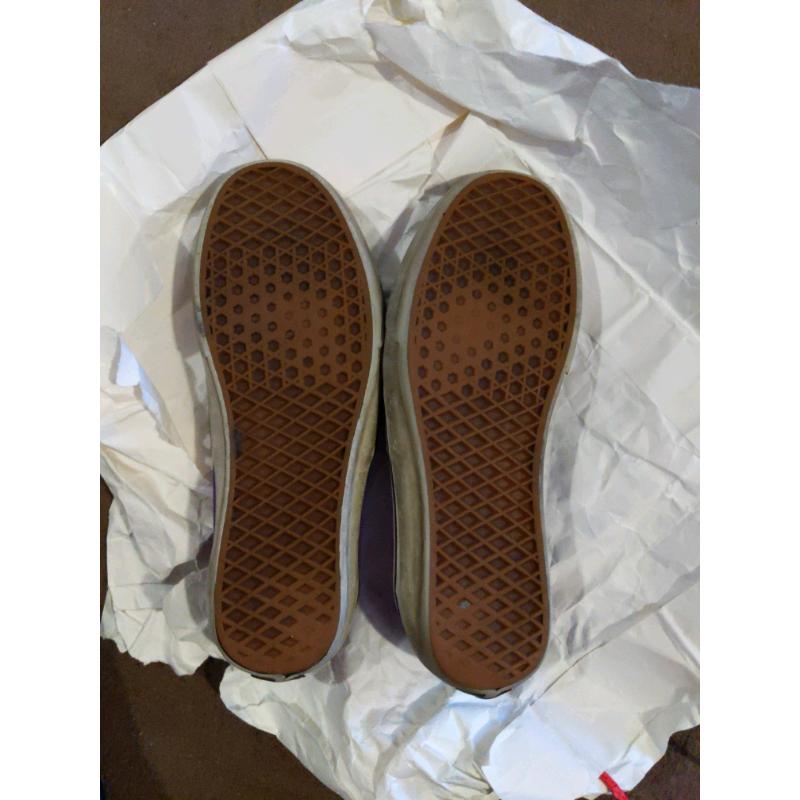 Used vans shoes size 9