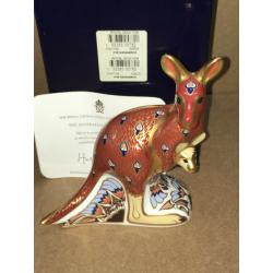 Boxed Royal Crown Derby Kangaroo Paperweight - limited edition with certificate