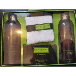Bath gift sets. Baylis & Harding, Alex Gerrard, Body shop. New