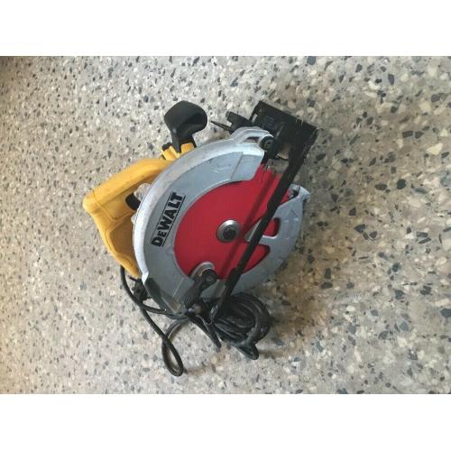 SOLD - Dewalt DWE560 circular saw