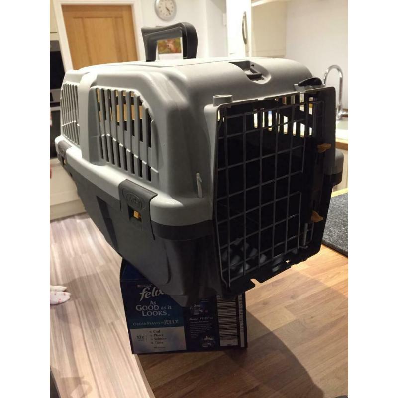 Cat box