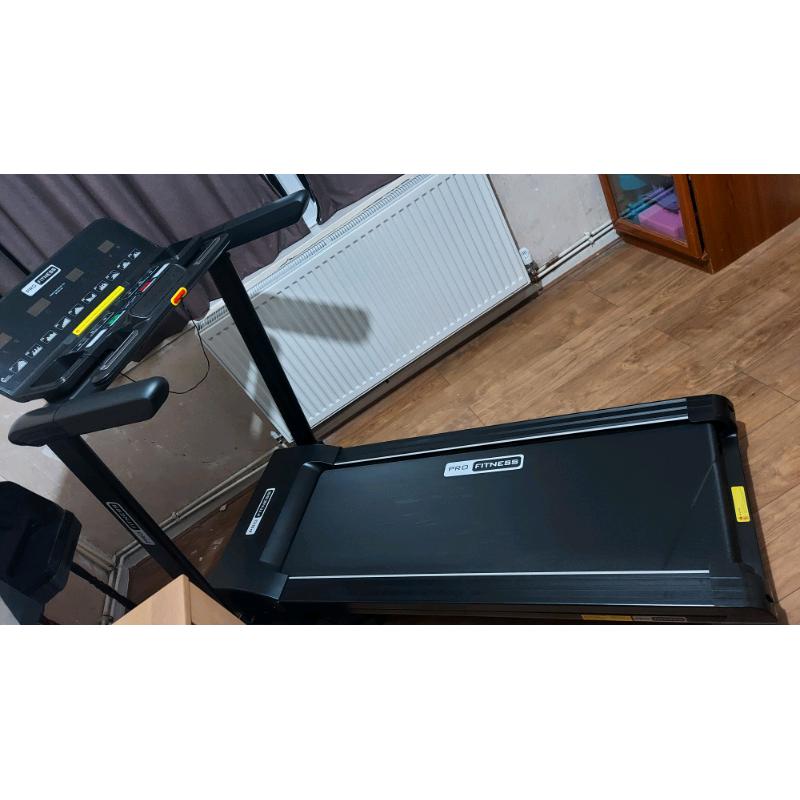 Folding treadmill