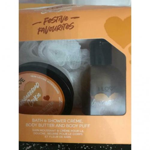 Gingerbread Cookie festive favourites gift box