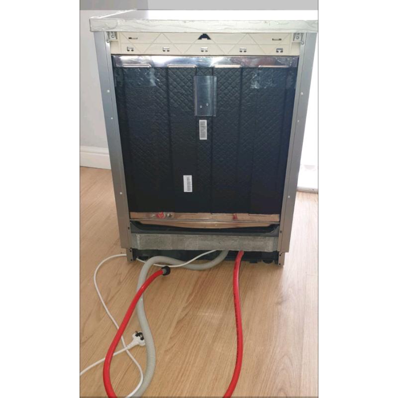 Currys Essential Dishwasher