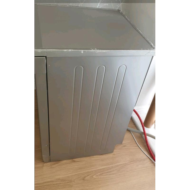 Currys Essential Dishwasher