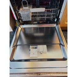 ***SOLD**Excellent Conditions Hotpoint Dishwasher!
