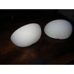 UPLIGHTS X2 -WHITE PORCELAIN - 240V. NEW