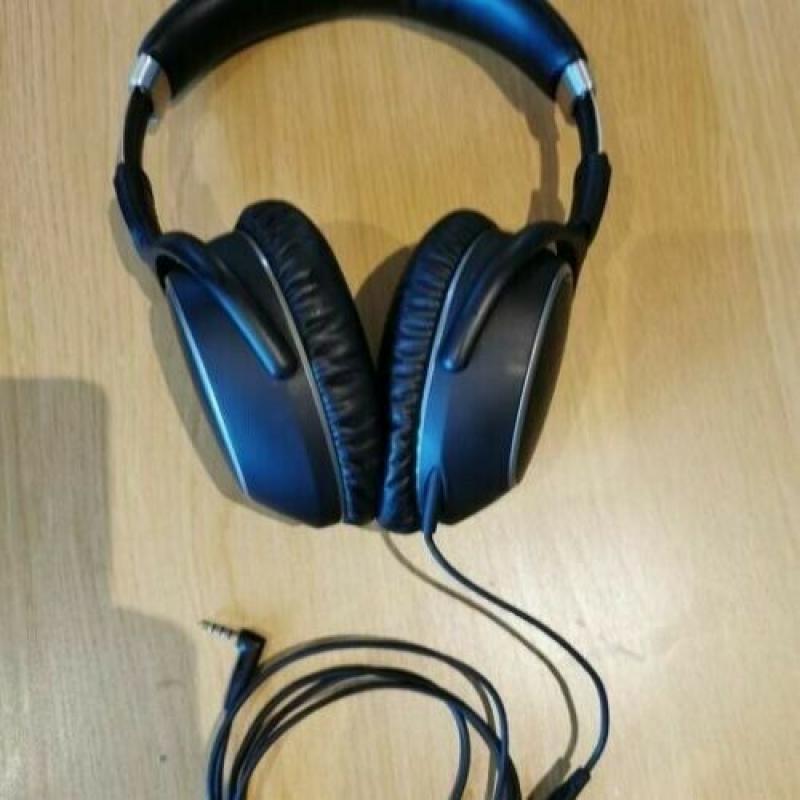 Sennheiser PXC 480 Noise Cancelling Headphones
