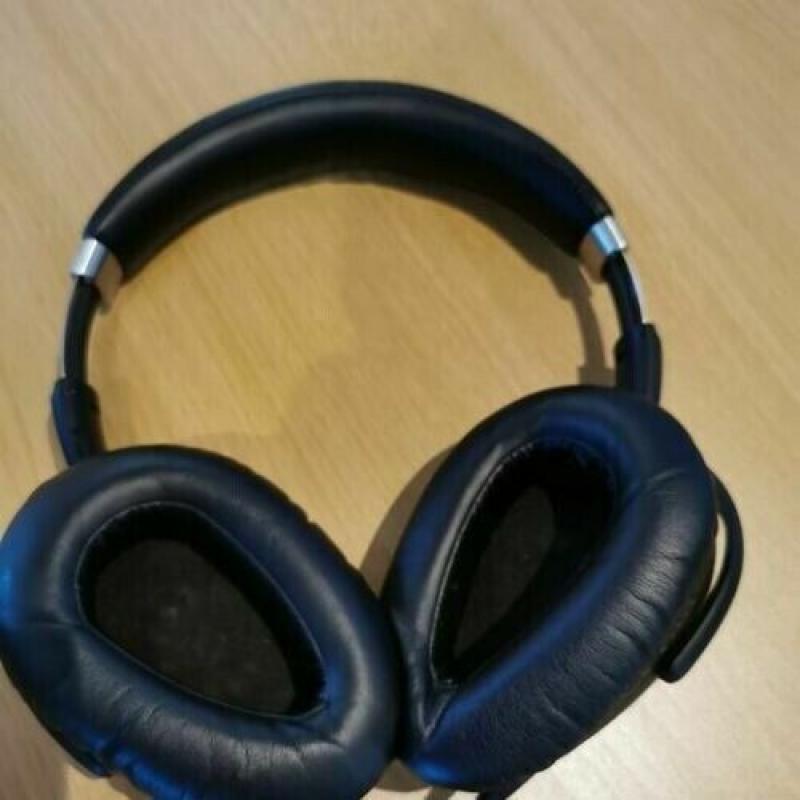 Sennheiser PXC 480 Noise Cancelling Headphones