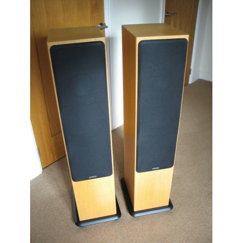 Monitor Audio Silver 10 loudspeakers in Natural Oak - immaculate!