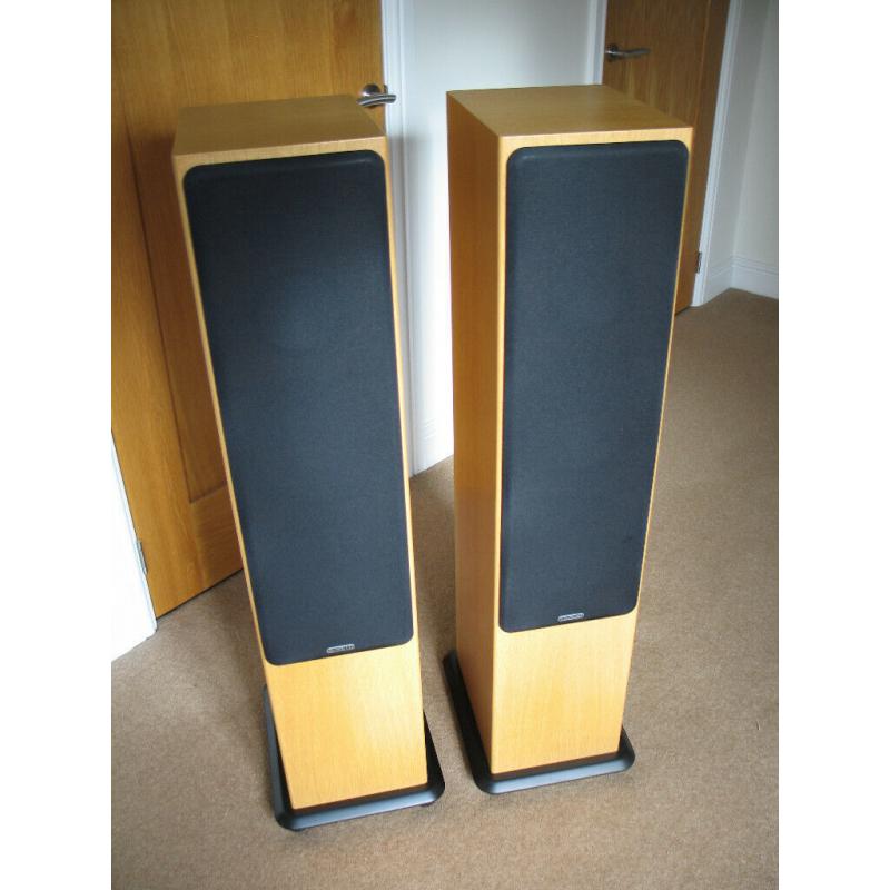 Monitor Audio Silver 10 loudspeakers in Natural Oak - immaculate!