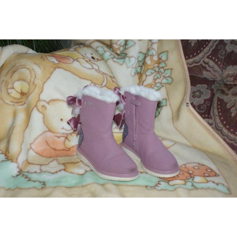 Girls Boots size 30 (UK 12)