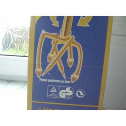 The Garden Claw Gold ? Garden Tool (New and factory sealed Box)