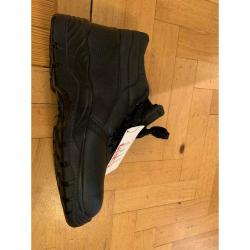 Steel toe capped chukka safety boot - size 10 (U.K.)