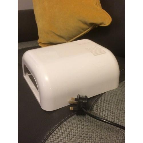 Uv nail lamp
