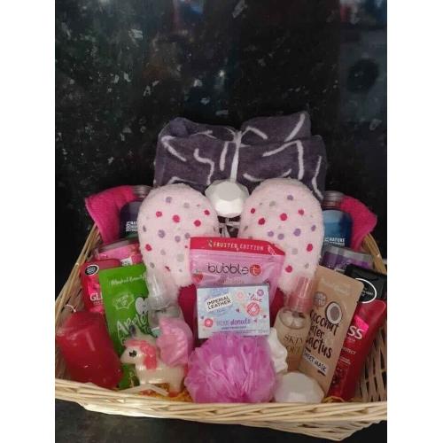 Women?s home made hamper