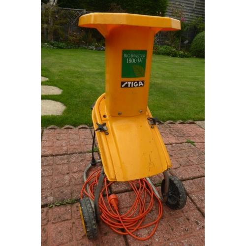 Garden Shredder Stiga 1800W Biomaster