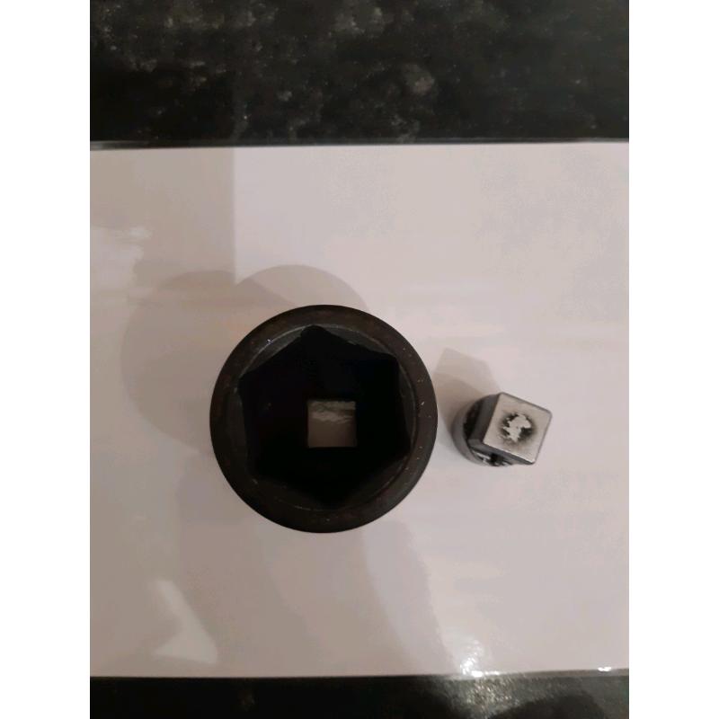 DUCATI rear wheel nut 46mm impact socket