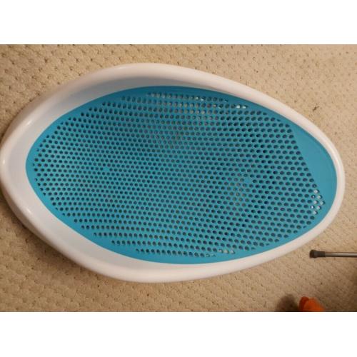 Baby blue bath seat