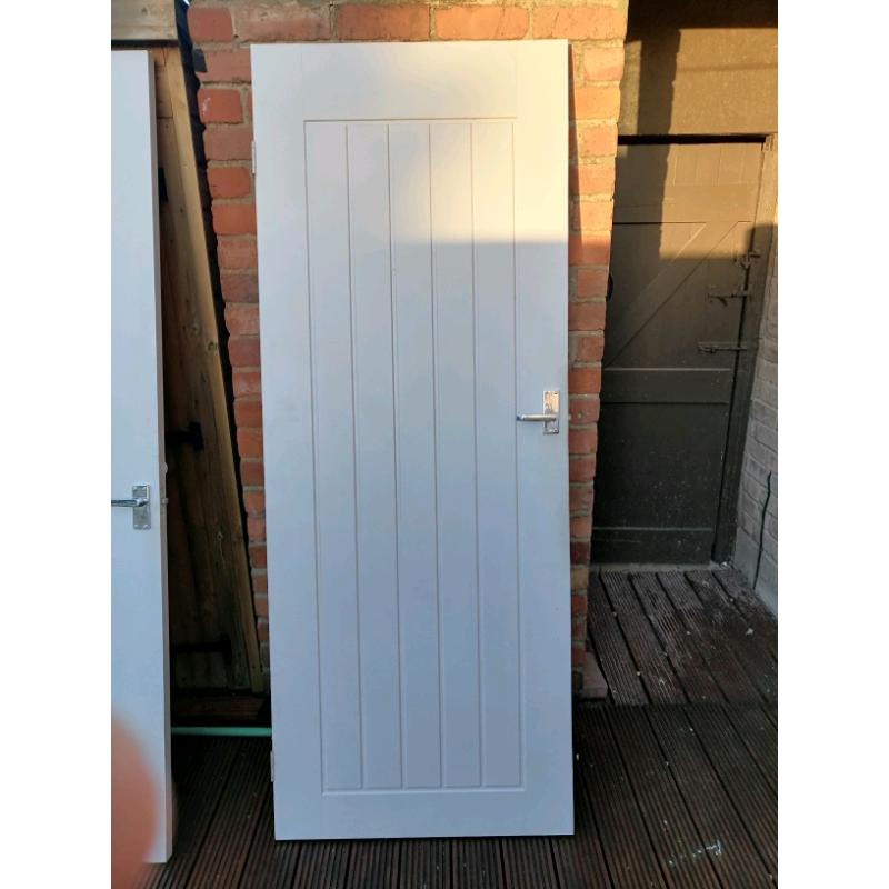 2x interior doors for sale all different sizes comes with handles