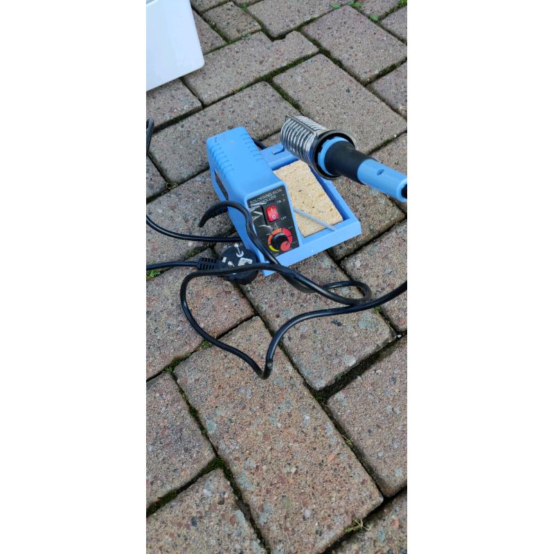 Soldering station