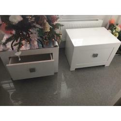 MODERN BEDSIDE CABINETS