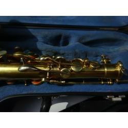 beuscher tru tone alto saxaphone,gold plated.