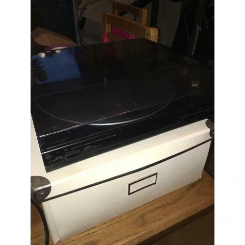 Aiwa turntable