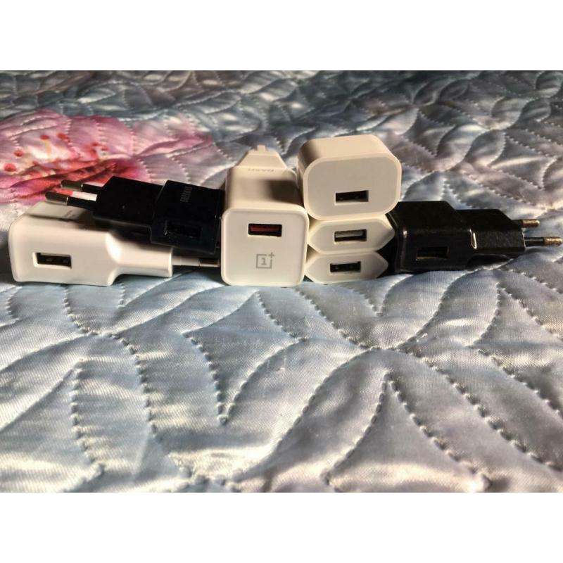Apple Samsung Dash USB plug adapter
