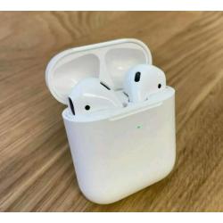 White Wireless - InEar headphones with USB Ca