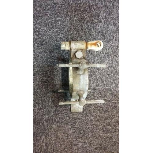 Mast Pin Rail with Toggle